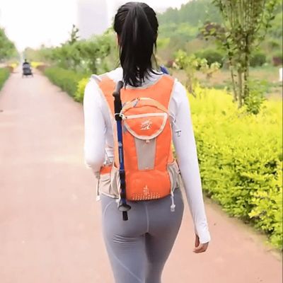 Petit sac à dos femme marche régulière